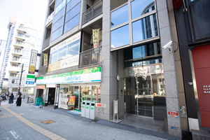 天満橋店の外観